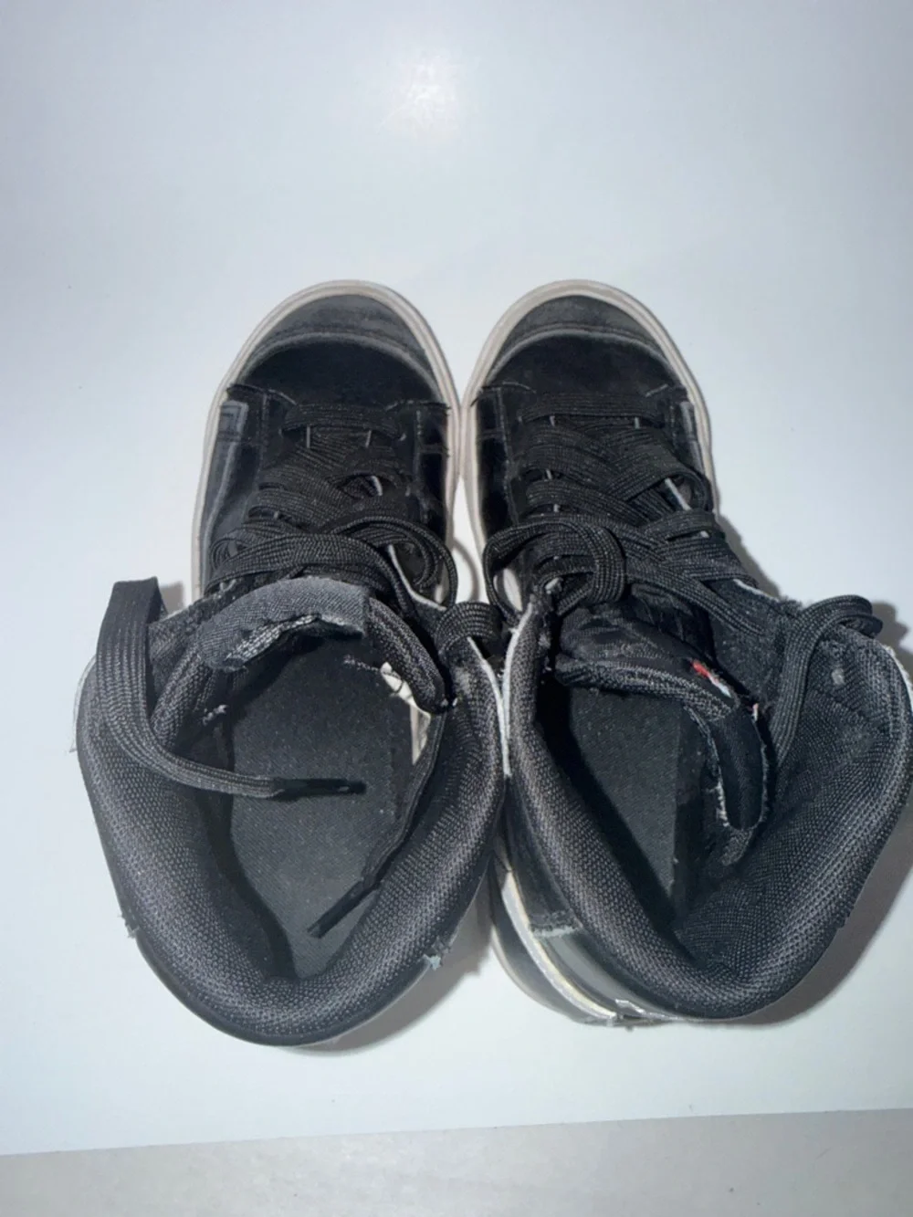 Nike Blazer Mid '77 Vintage sneakers black and white youth size 4